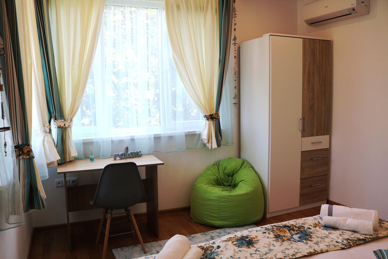 Sea Port Celebrity Apartment - Lets4Holiday Varna Exterior photo